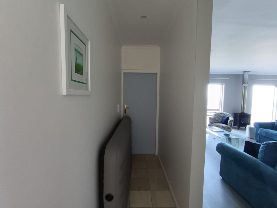 5 Bedroom Property for Sale in Kleinbaai Western Cape